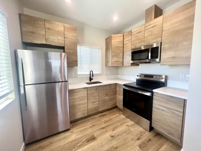 Building Photo - 3315 Clairemont Mesa Blvd Unit 4