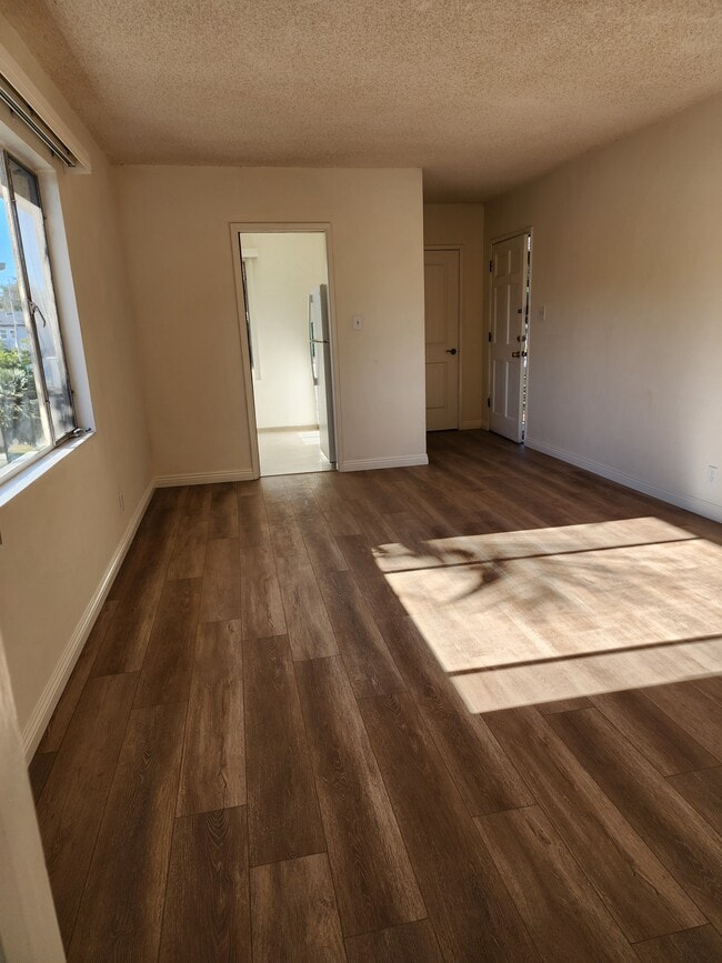 Photo - 3056 Luna Dr Unit Studio