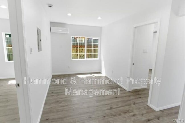 Photo - 20249 Parthenia St
