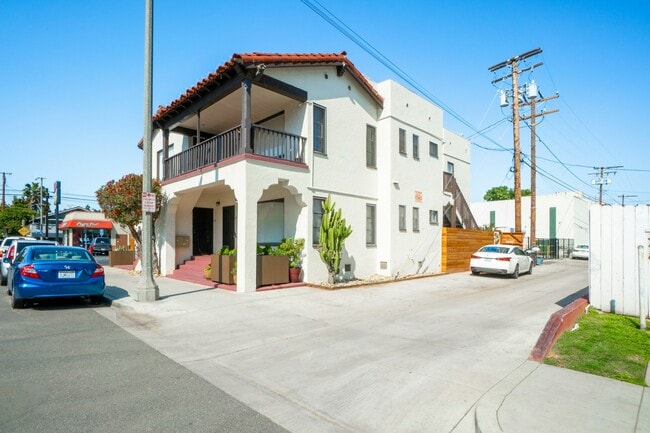 Photo - 358 Orange Ave Townhome