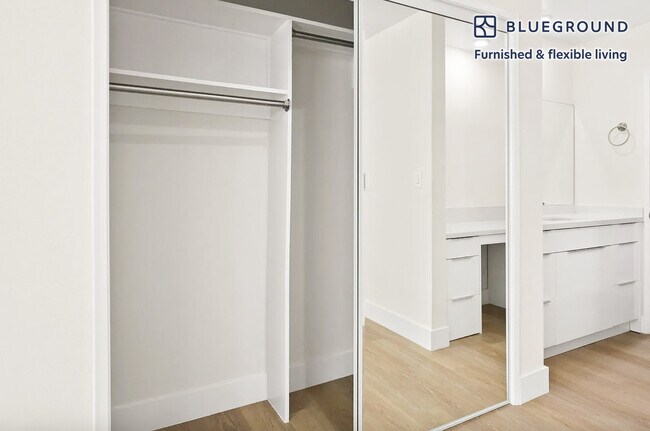 Photo - 1821 S Bentley Ave Unit ID6911A