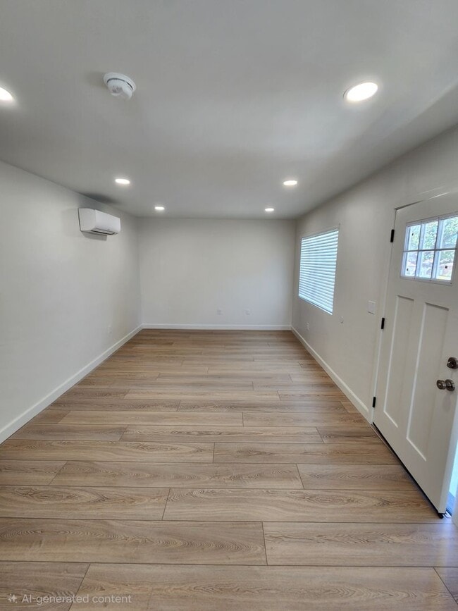 Photo - 1531 Burton St Unit 1531