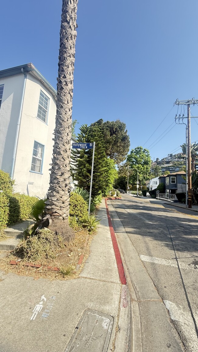 Photo - 1701 Nichols Canyon Rd Unit #1F