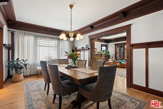 Photo - 1421 Edgecliffe Dr