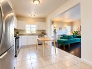 Photo - 3013 Somerset Dr Unit 0