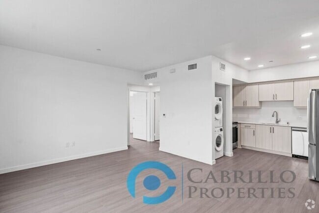 Building Photo - 2724 El Cajon Blvd Rental