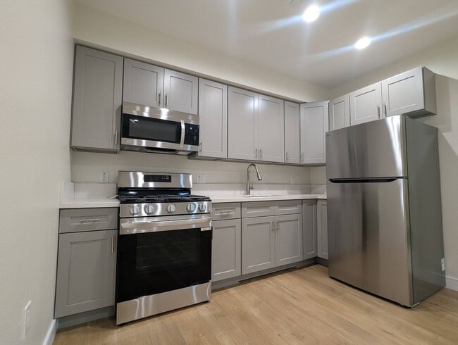 Photo - 14411 Vanowen St.