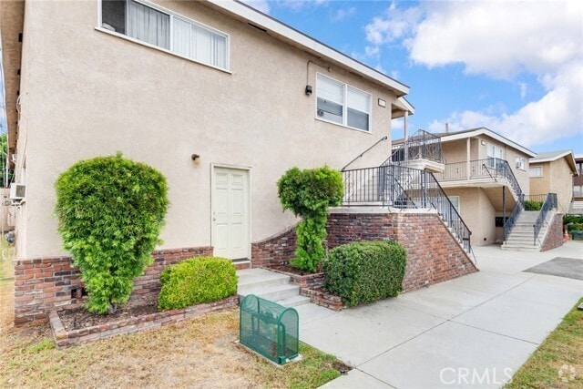 Building Photo - 15732 Santa Ana Ave Unit 2 Rental