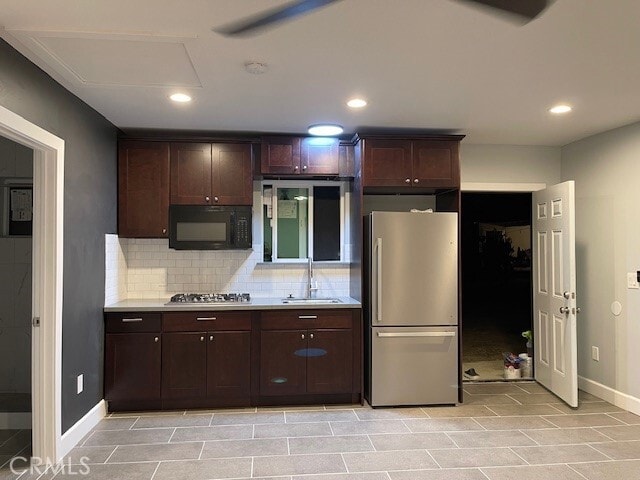 Photo - 625 W G St