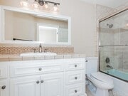 Photo - 2063 Cambridge Ave