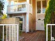 Photo - 893 Lindawood St