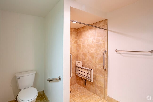 Studio, 1 BR, 390 SF - Legacy Hills at Poway 55+