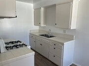 Photo - Pinnacle Acacia LLC Apartments