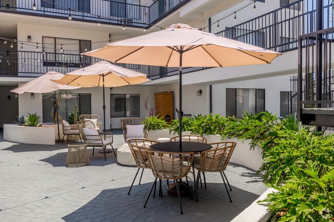 Firepit - Mansfield Terrace Apartments