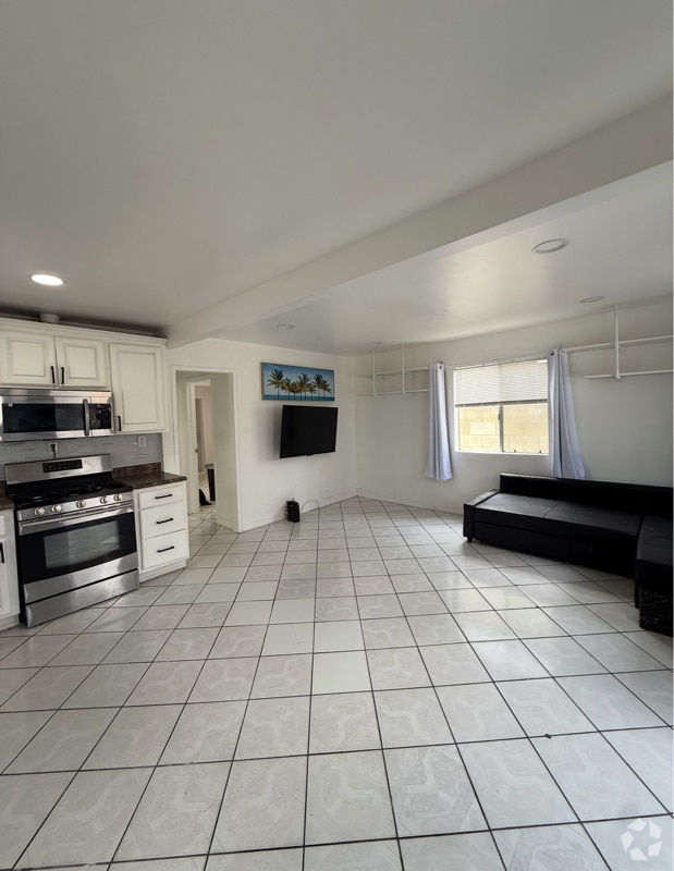 Building Photo - 22418 Elaine Ave Unit 2 Rental
