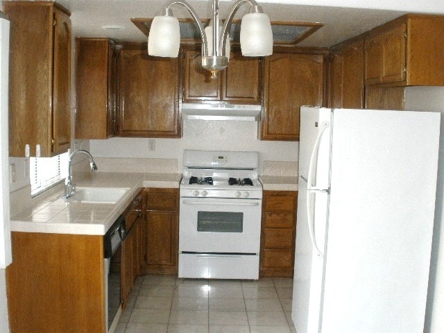 Photo - 168 Manhattan Ave