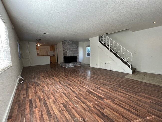 Photo - 314 W Aeroplane Blvd
