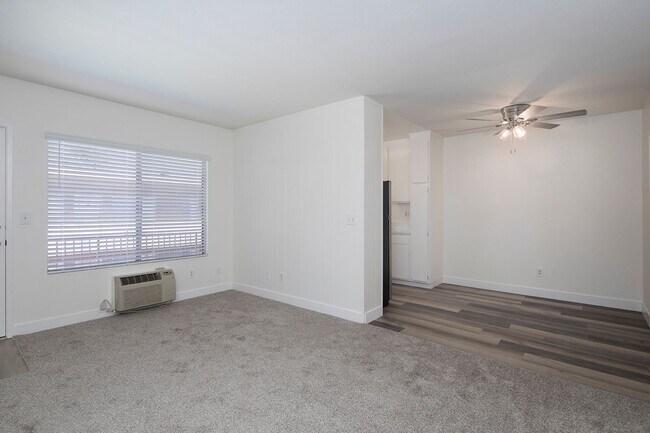 Photo - Trade Winds Apartments