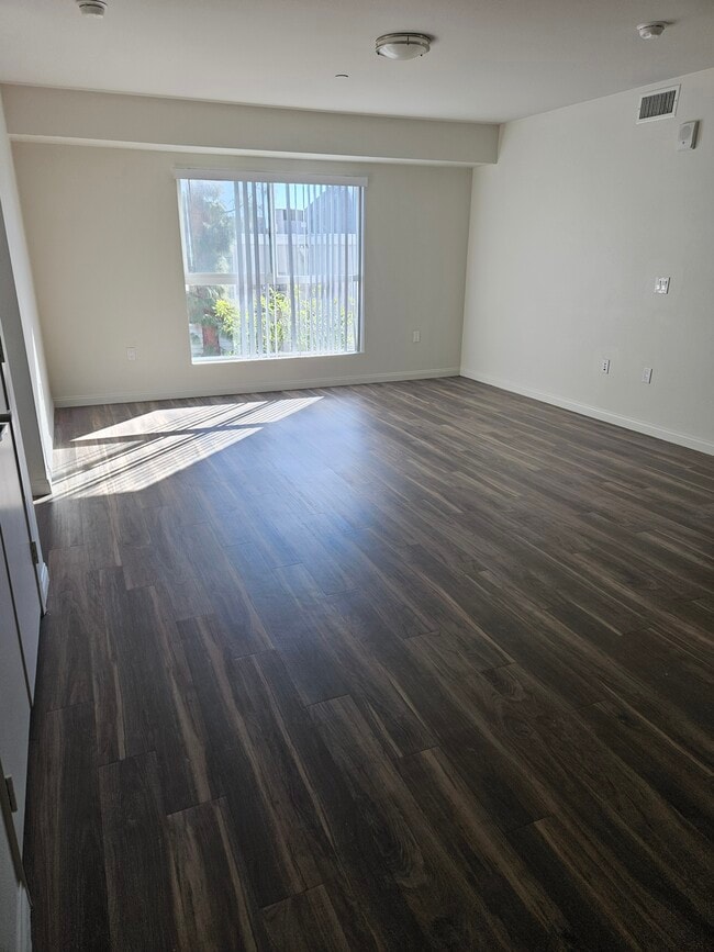 Living room - Arminta Square Apartments