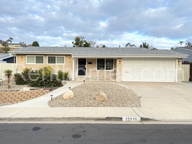 Building Photo - 13710 Utopia Rd