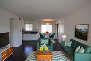 Photo - 5921 Whitsett Ave Apartment Unit 201