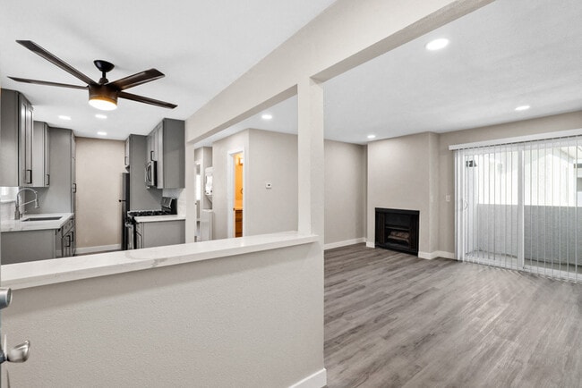 Photo - 316 Beach Apartments