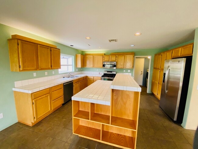 Photo - 5539 Avenida Entrada