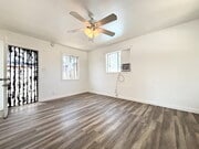 Photo - 910 N Herbert Ave Condo