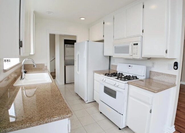 Photo - Carmelina Lofts