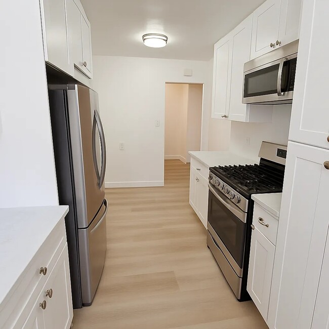 Building Photo - 1756 Malcolm Ave Unit 3 Rental