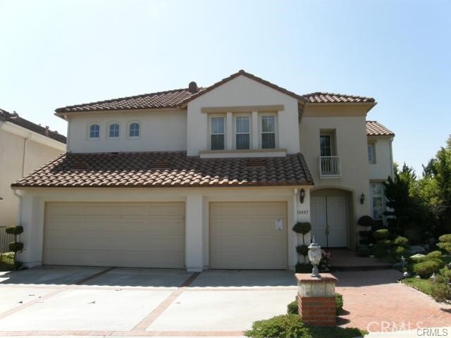 Photo - 18887 Amberly Pl House
