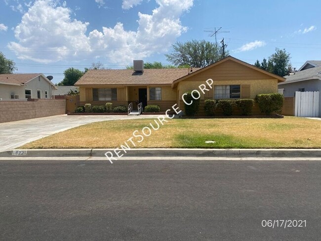 Photo - 822 W Ave J 9 House