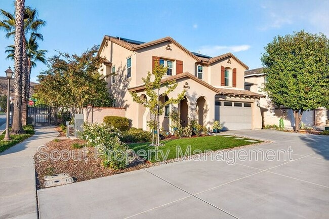 Building Photo - 39012 Crown Ranch Rd