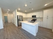 Photo - 1014 W Buttercup Ln