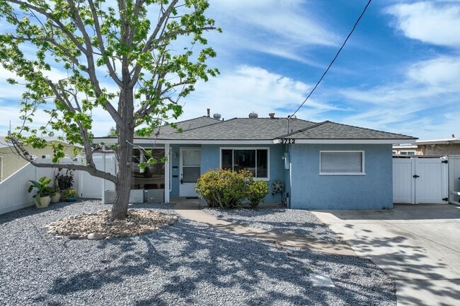 Building Photo - 3712 Odom St