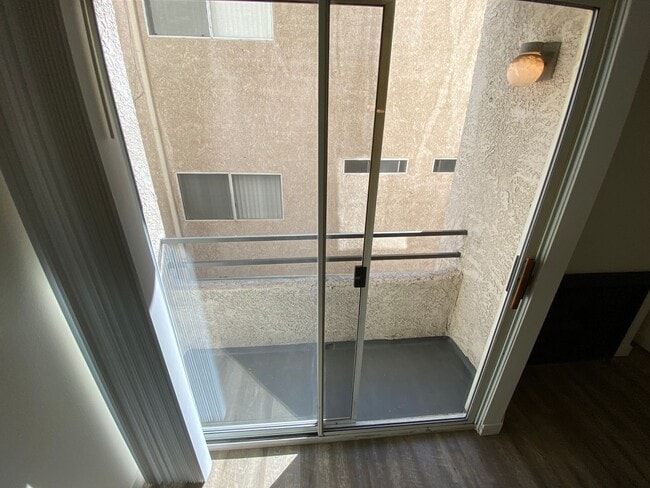 Photo - 3715 S Canfield Ave Unit 108