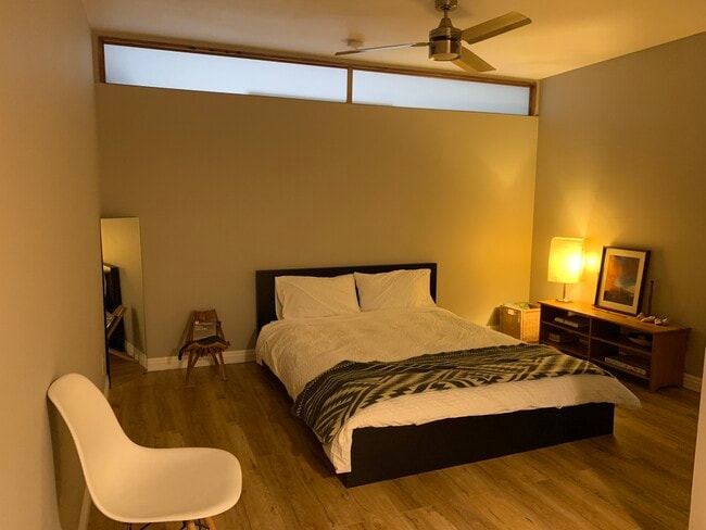 Photo - 5125 Harold Way Unit 202