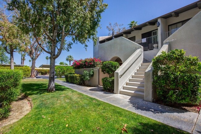 Photo - Stylish Ground-Floor Condo in Gated Palm S...
