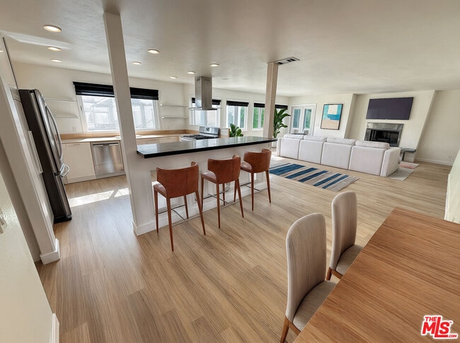 Photo - 36 Anchorage St Unit #1