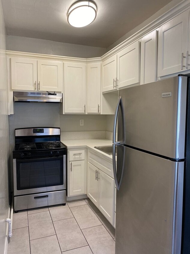 Floor Plan - SINGLES