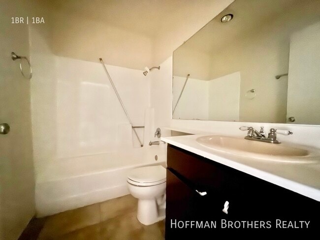 Photo - 8900 Burnet Ave Unit 123