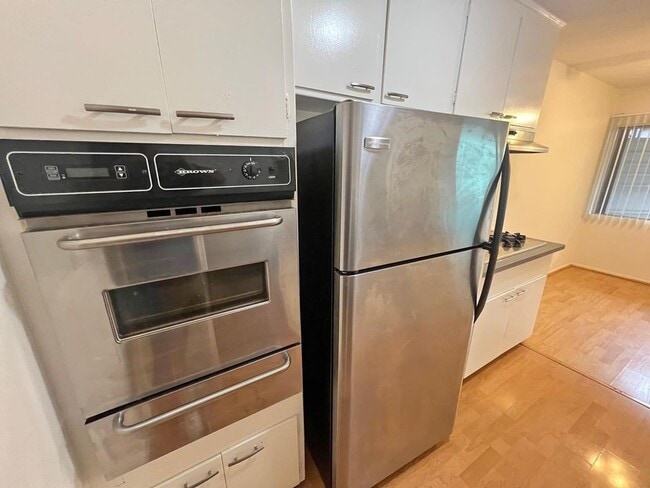 Photo - 1824 Manning Ave Unit 4