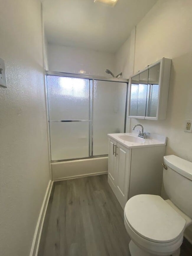 Photo - 1602-1620 S Centre St Unit 1620