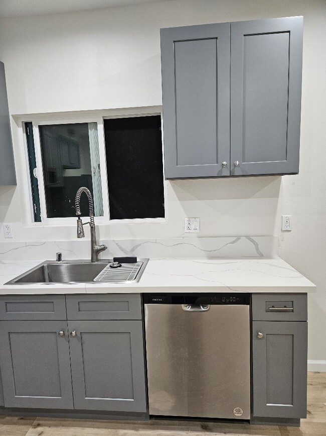 Photo - 1506 W Anahurst Pl
