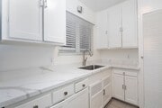 Photo - Charming One Bedroom In Point Loma/Shelter... Apartment Unit 3040