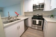 Photo - 5405 Lindley Avenue Apartments