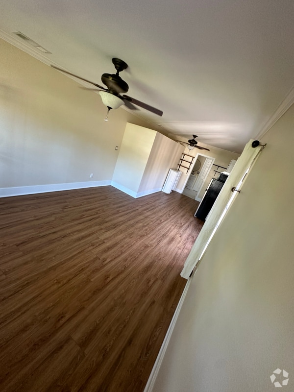 Building Photo - 457 N Vista Bonita Ave Rental