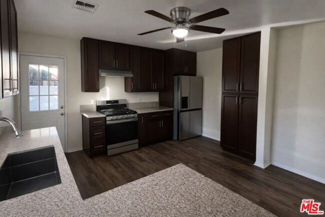 Photo - 2531 Manhattan Ave