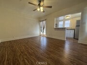 Photo - 321 W 6th St
