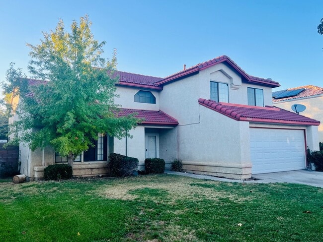 Photo - 44339 Fenner Ave
